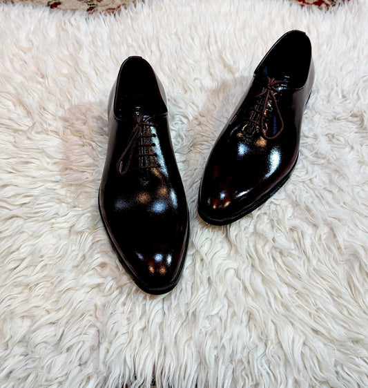 Brogue - Black (one-cut)