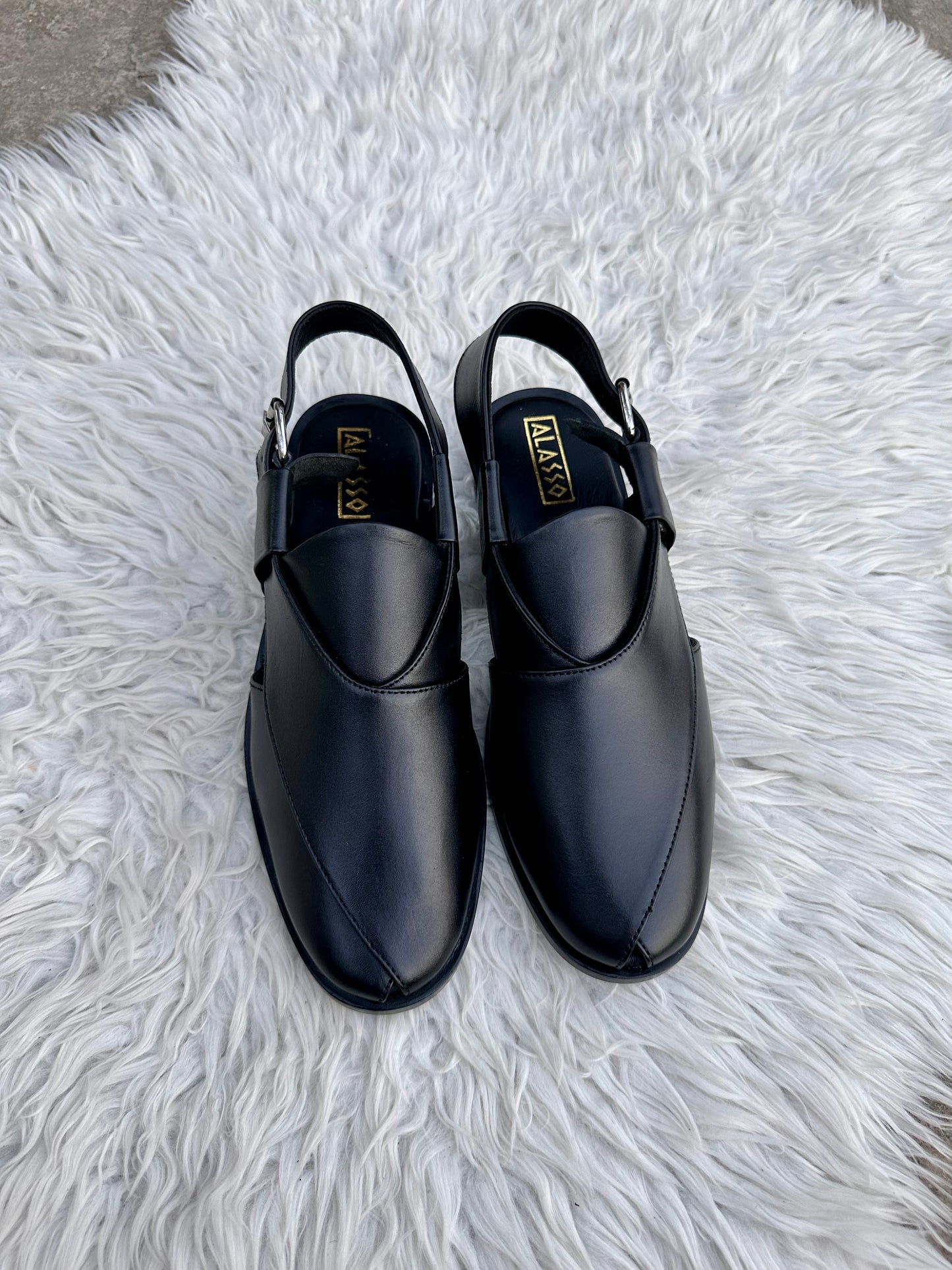 Jannan - Black (100% Cow Leather)