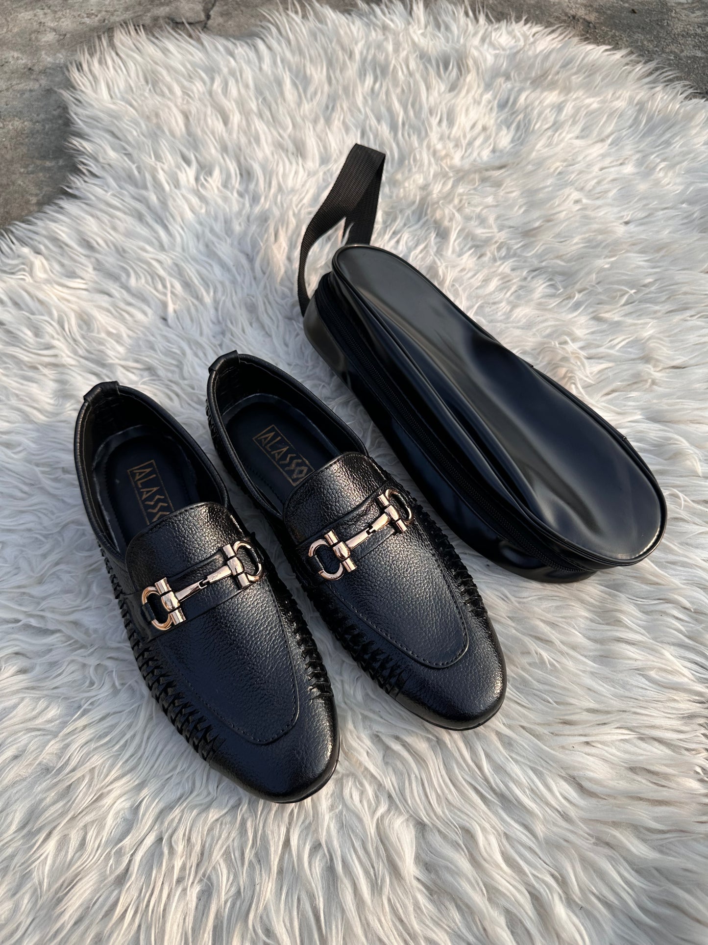 Danima - BLK (Hand made soft leather)