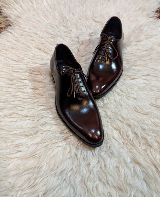 Brogue - Burgundy (one-cut)