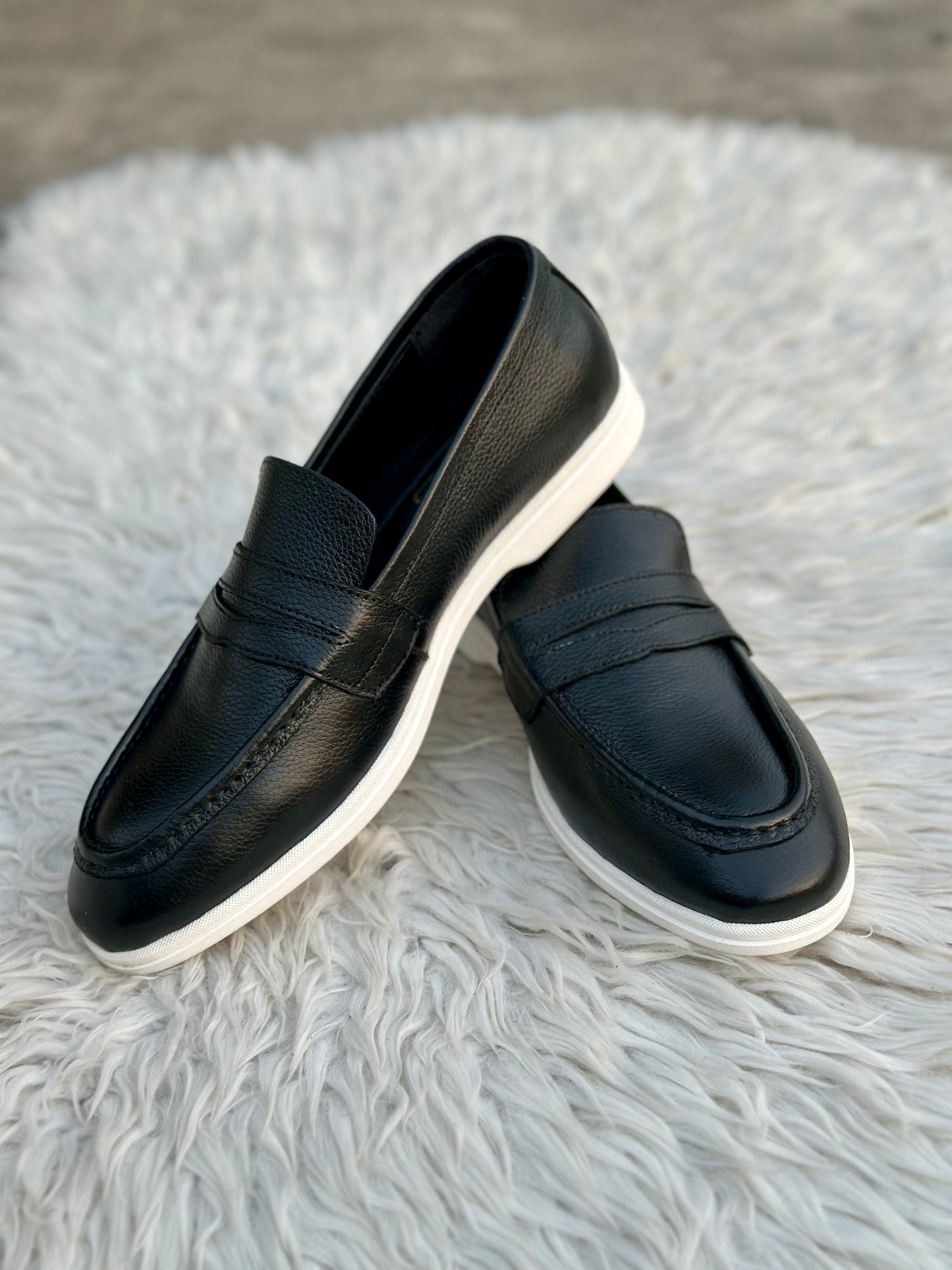 Lorven - Black (crust 100% Leather formal)
