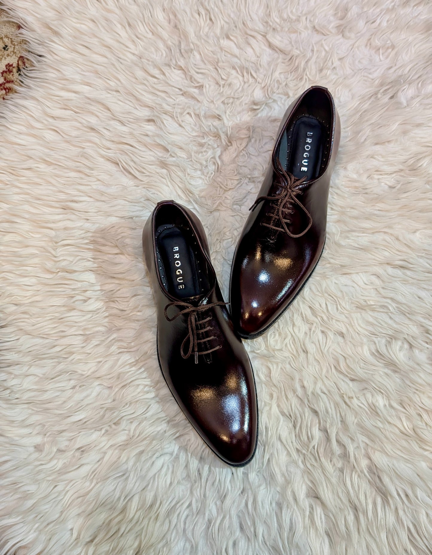 Brogue - Burgundy (one-cut)