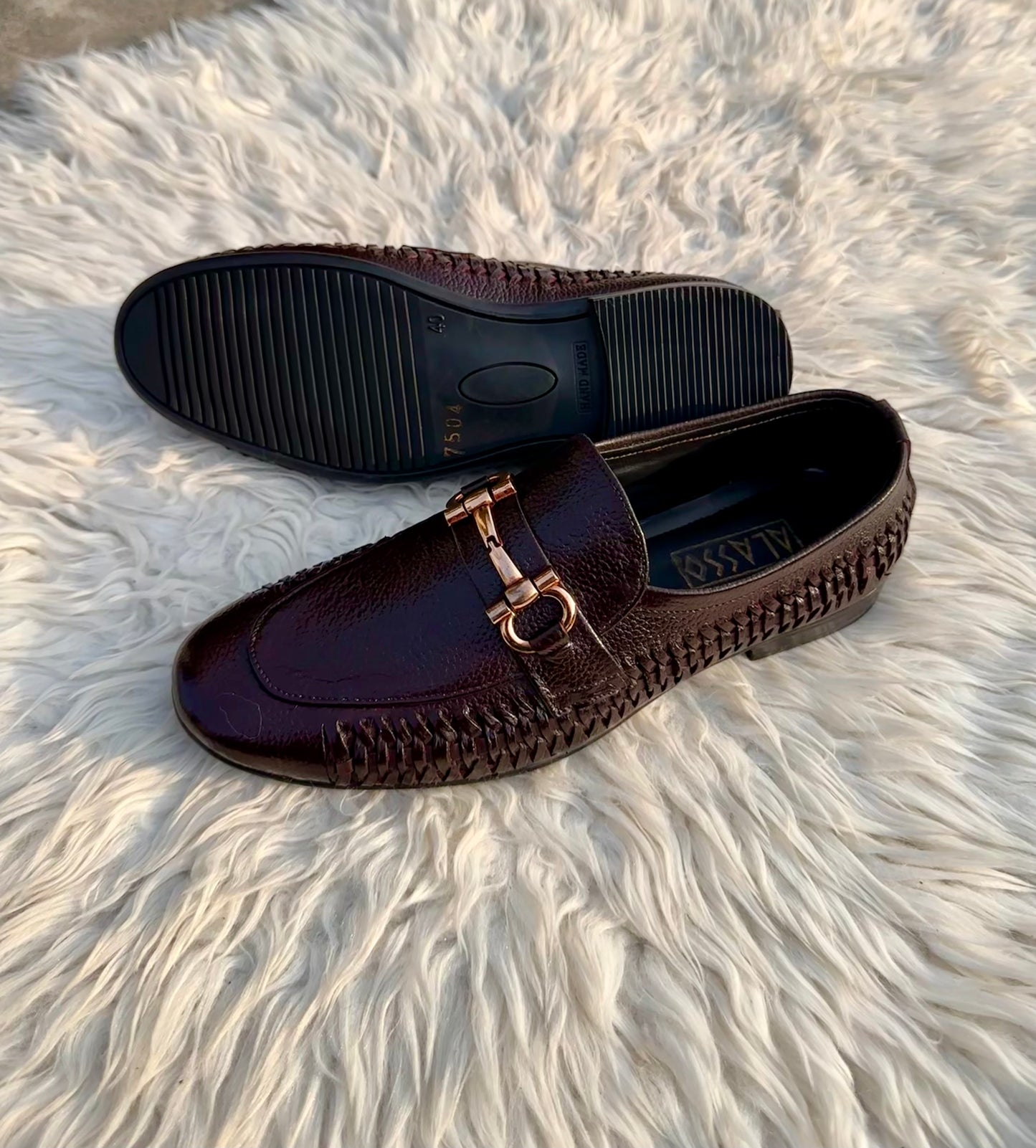 Danima - Mehroom Dark (Free shoe leather Travel Bag)