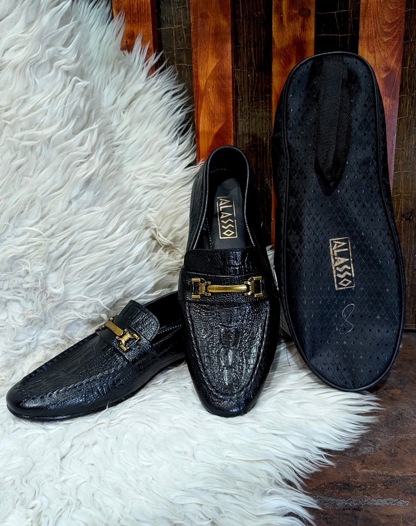 Regal - BLK (soft leather with free bag)